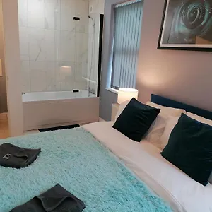 Aparthotel Blok 3 -jacuzzi Suites, & Ensuite Blackpool